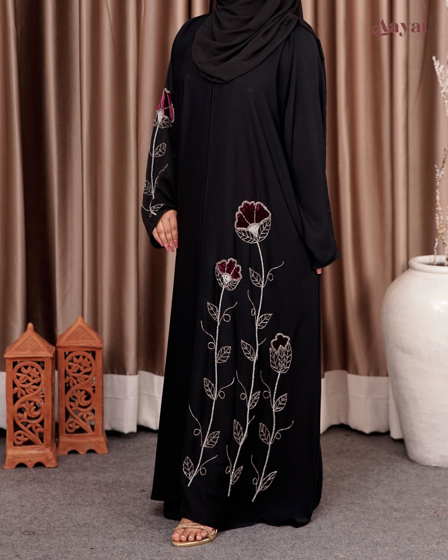 Gulzar Handcrafted Abaya