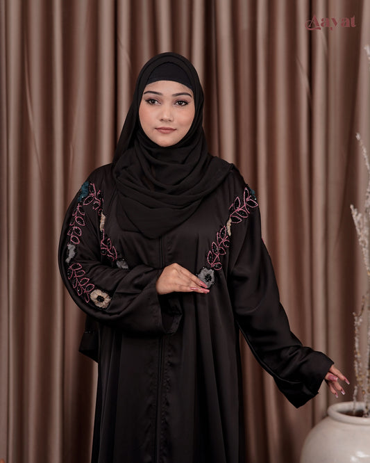 Zehra Nooré Handcrafted Abaya